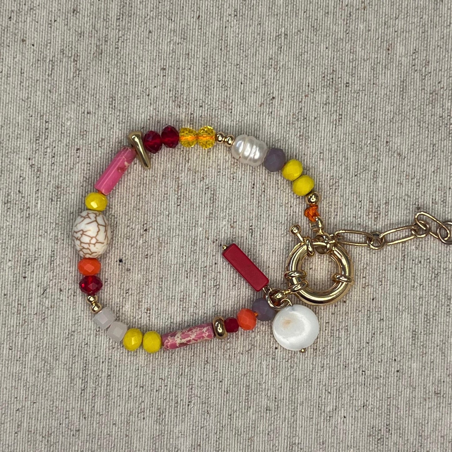 PULSERA CON BROCHE